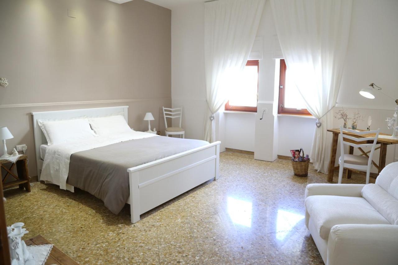 Viro House Bed & Breakfast Squinzano Eksteriør bilde